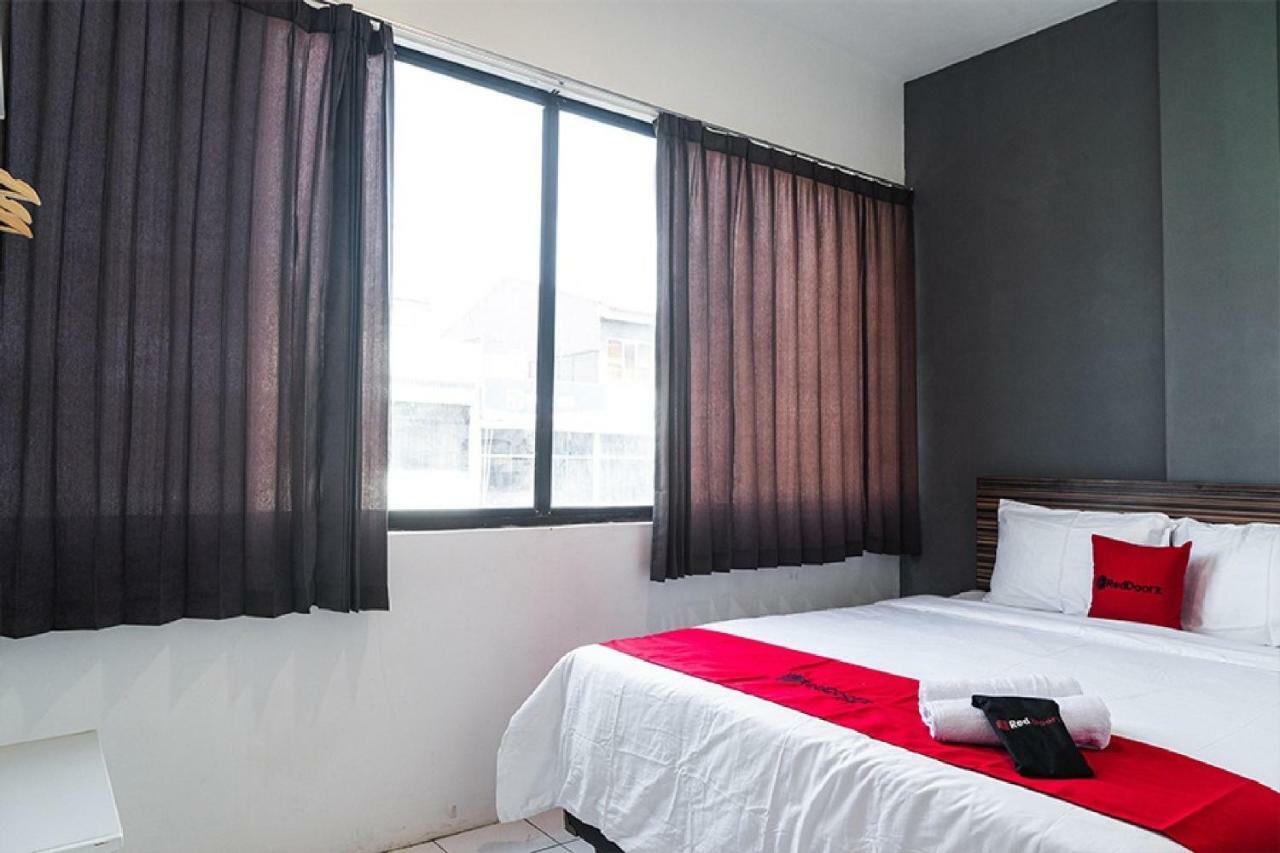 Reddoorz Near Seasons City Mall Yakarta Exterior foto